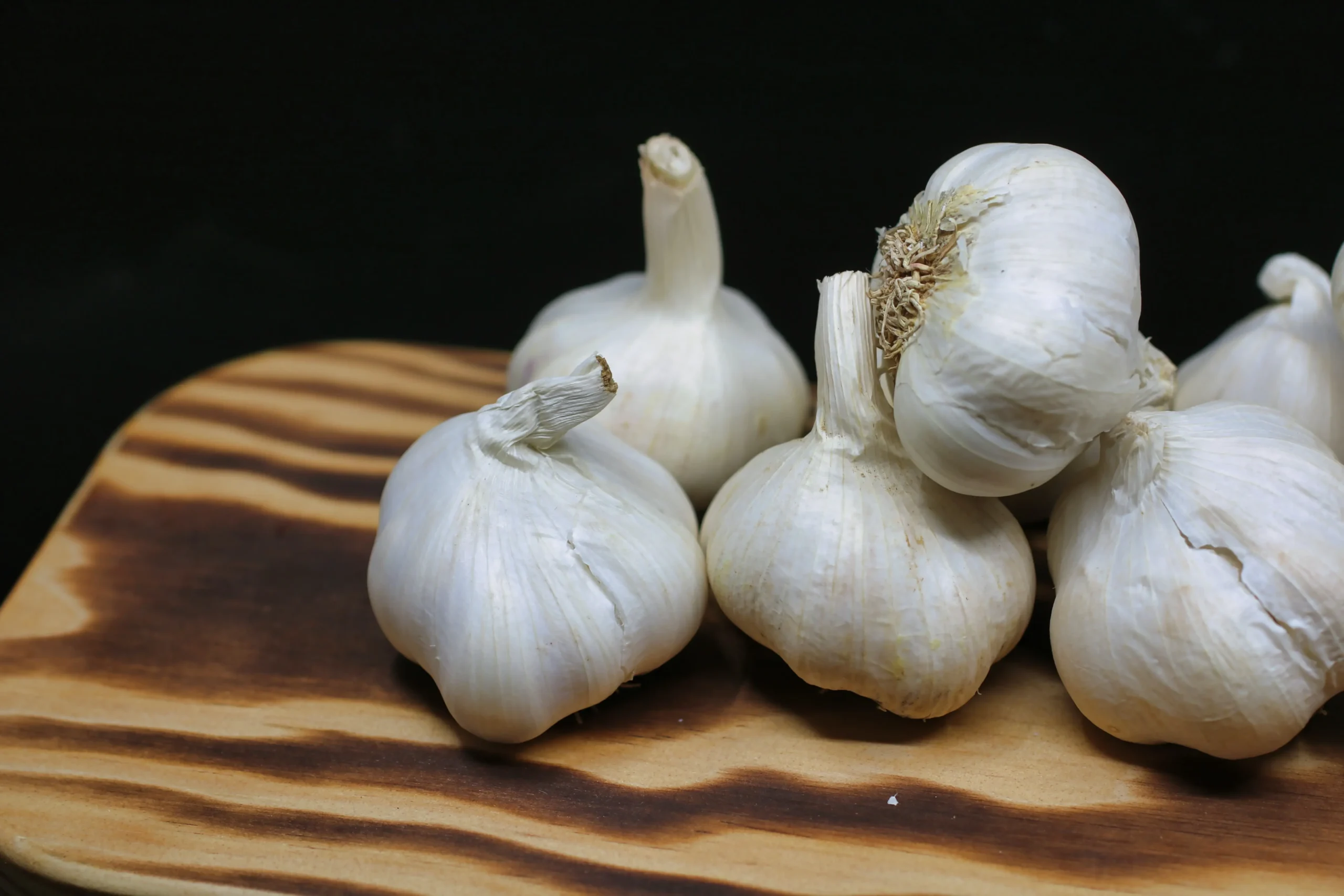 Warum Knoblauch gesund ist ? Vorteile ,Wirkung und Rezepte: