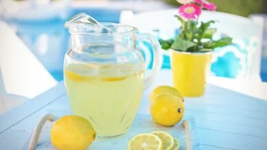 Zitronenwasser: Gesundheitliche Vorteile und köstliche Rezepte